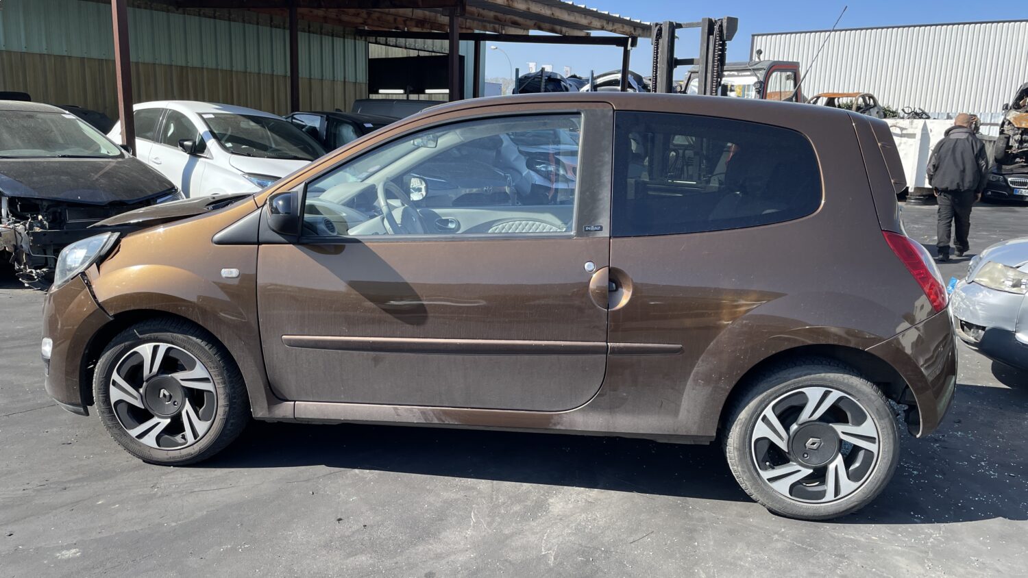 TWINGO 1.2 75