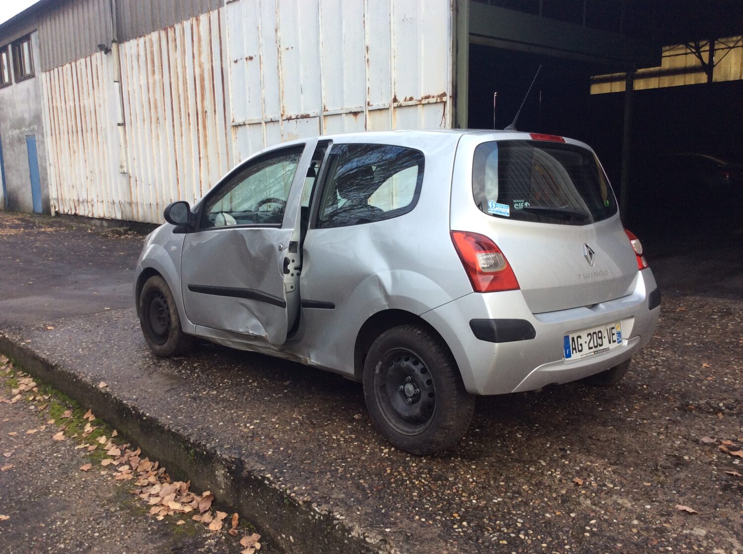 TWINGO 2 1.2 16V 75.