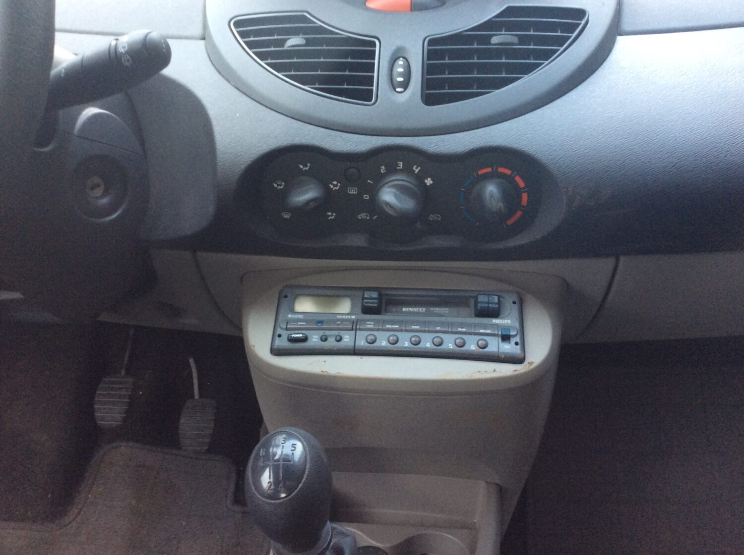 TWINGO 2 1.2 16V 75.