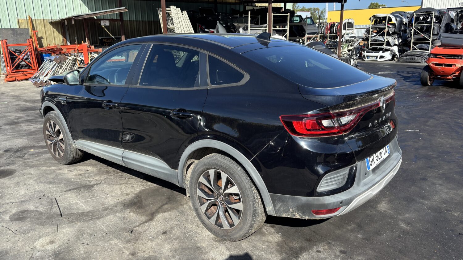 ARKANA 1.3 E-TECH 140