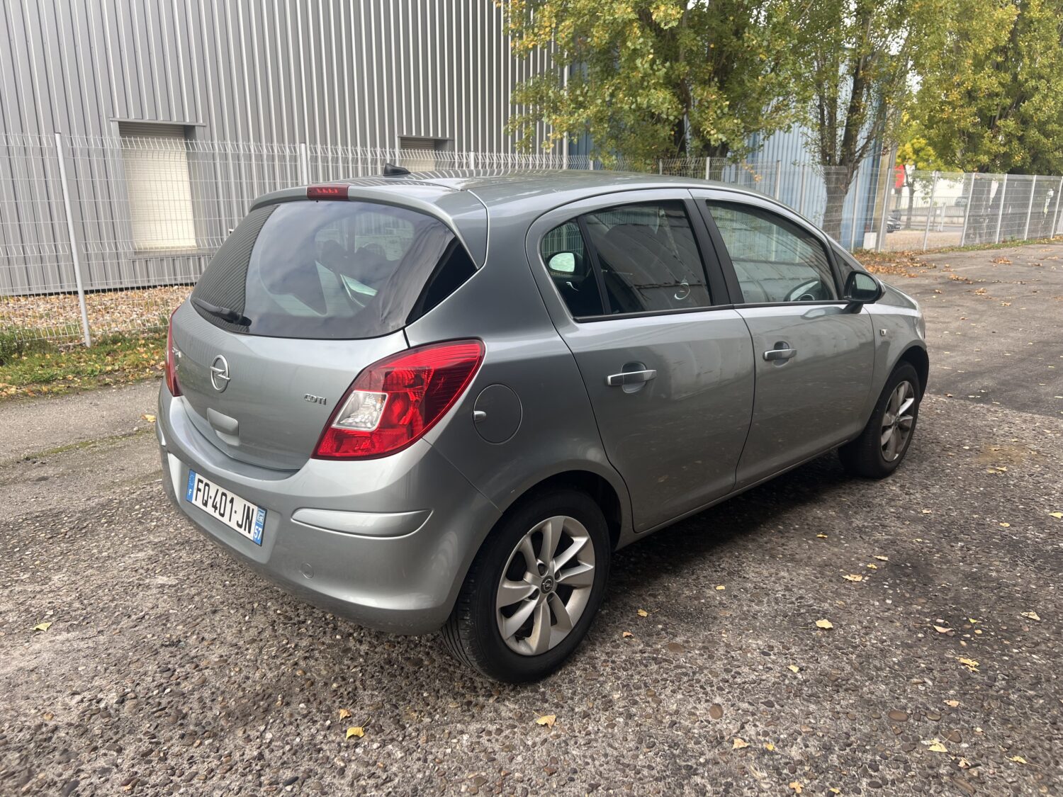 CORSA D  1.3 CDTI 75.