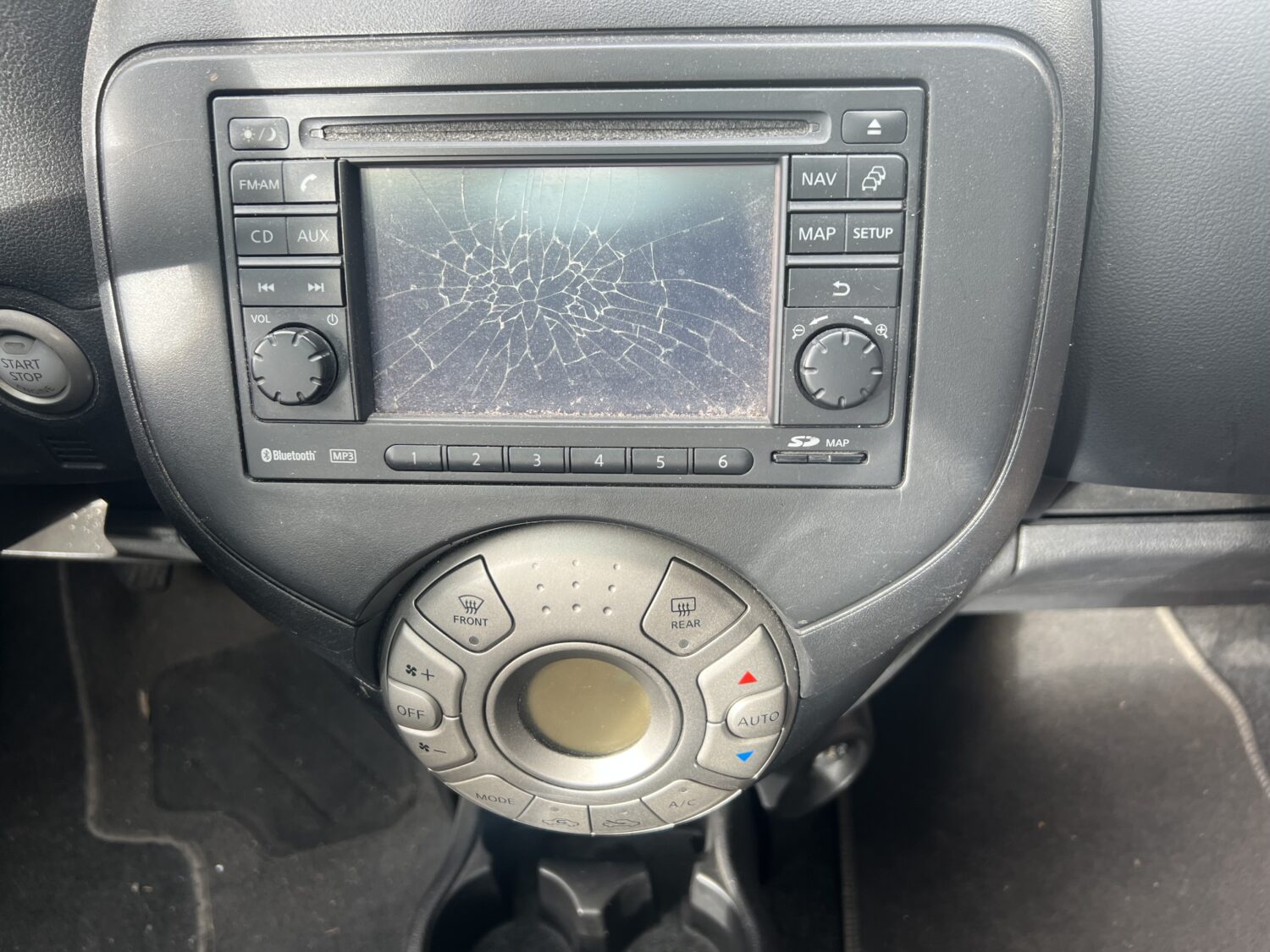 MICRA 4  1.2 i 12V 98.