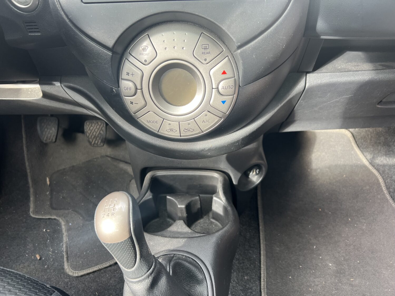 MICRA 4  1.2 i 12V 98.