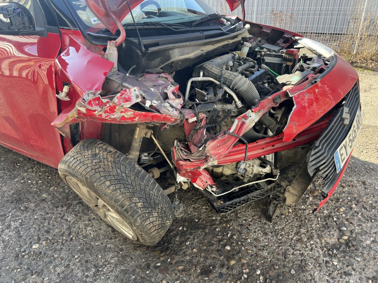SWIIFT 5  1.2 i 16V 90.