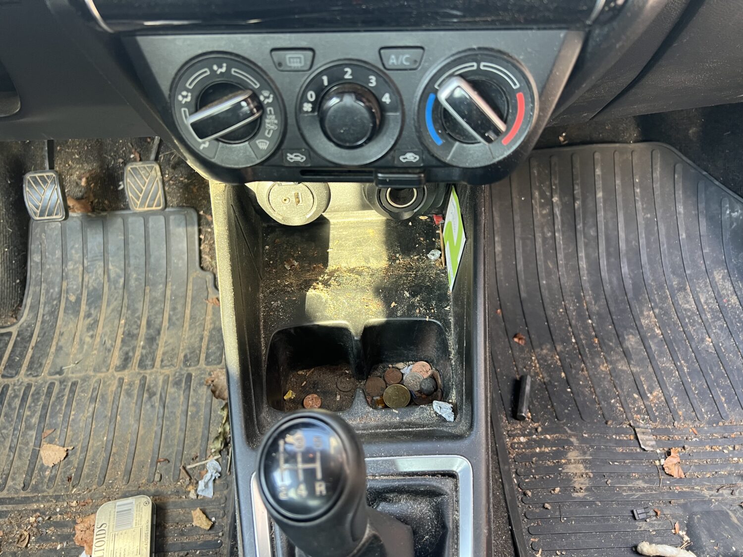 SWIIFT 5  1.2 i 16V 90.