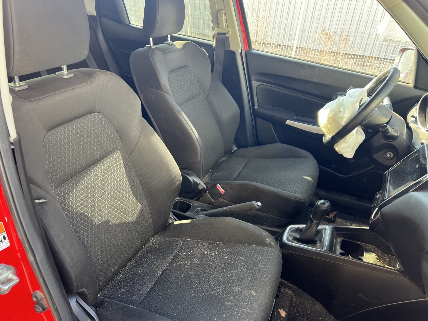 SWIIFT 5  1.2 i 16V 90.