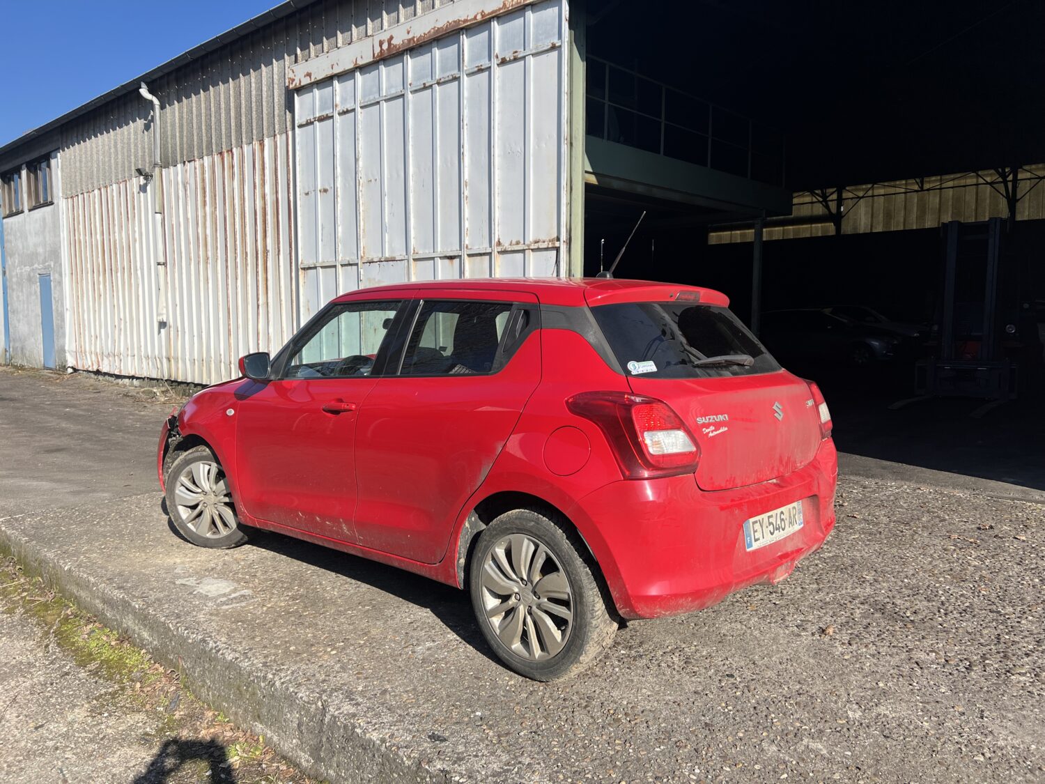 SWIIFT 5  1.2 i 16V 90.