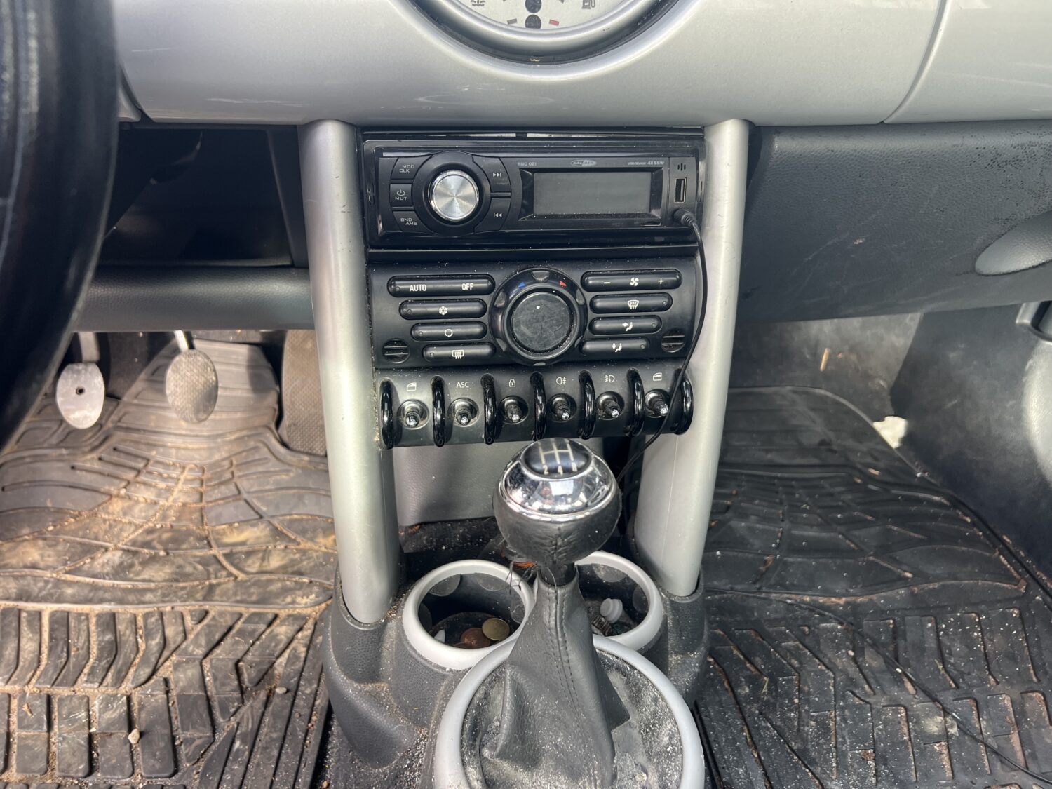 MINI COOPER  1.6 i 16V 116.