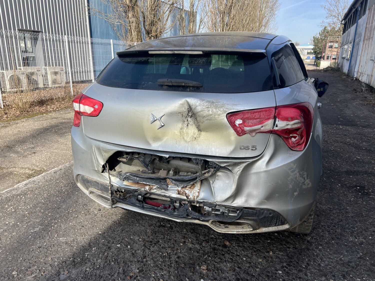 DS 5 1.6 BLUE HDI 120.