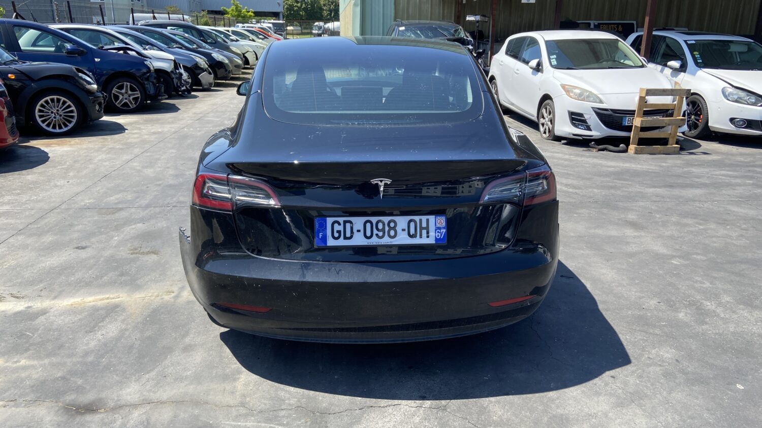 MODEL 3 3D1 275