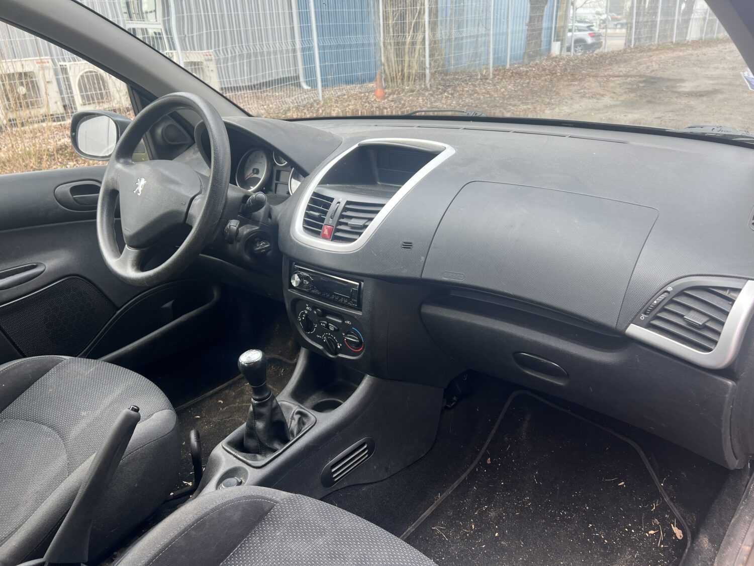 206 +  1.4 i 8V 75.