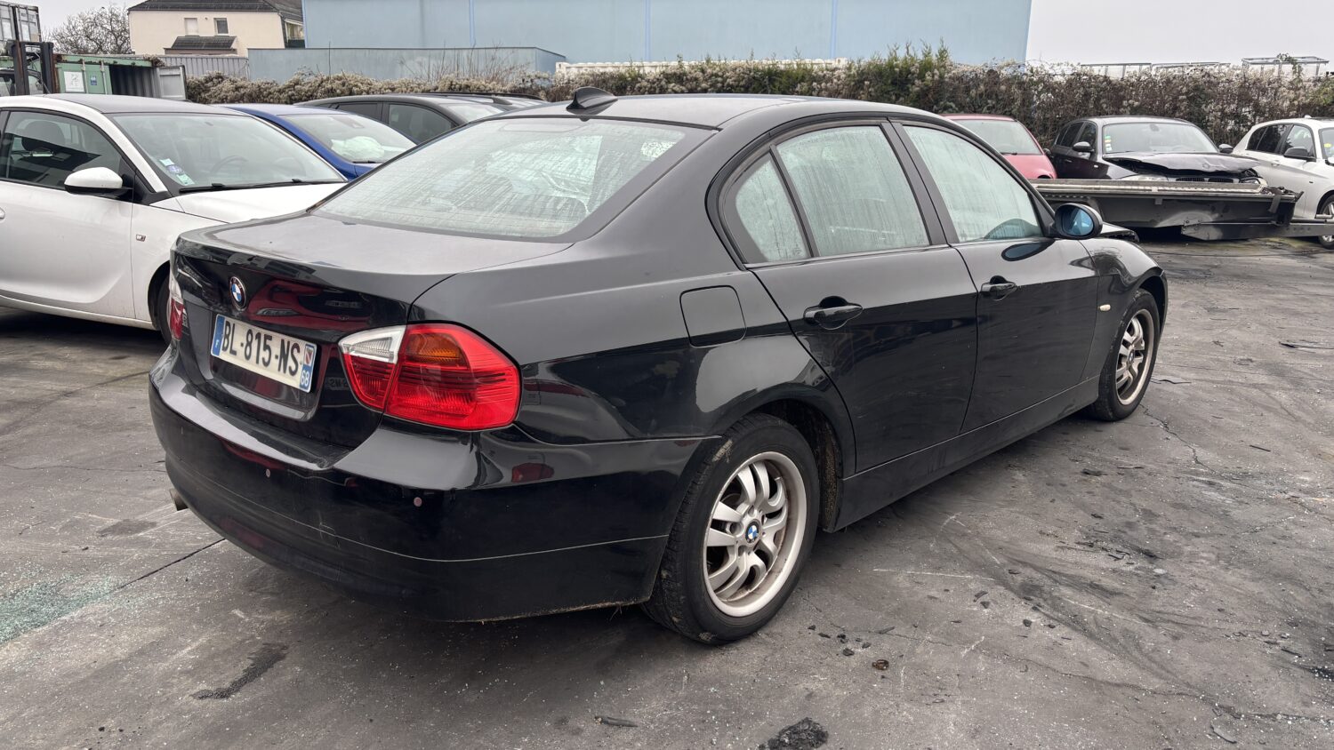 E90 320D 2.0 163