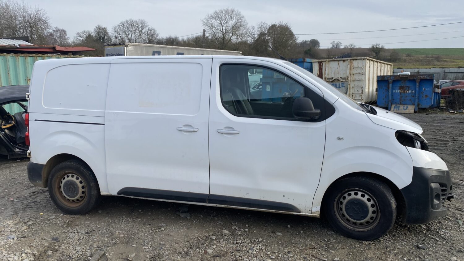 VIVARO 2.0 BHDI 180