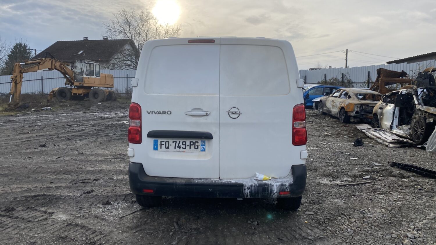 VIVARO 2.0 BHDI 180