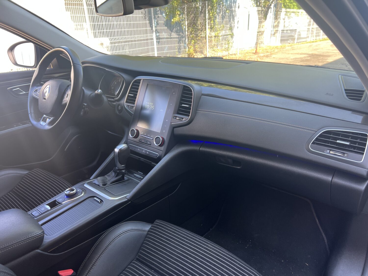 TALISMAN 1.6 TCE HYBRID.