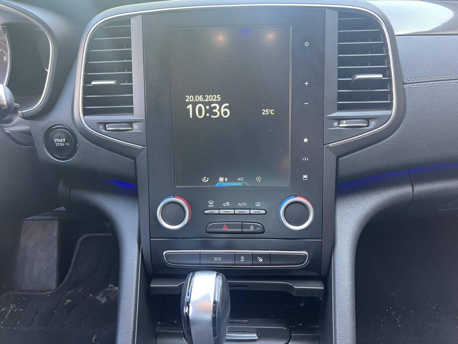 TALISMAN 1.6 TCE HYBRID.