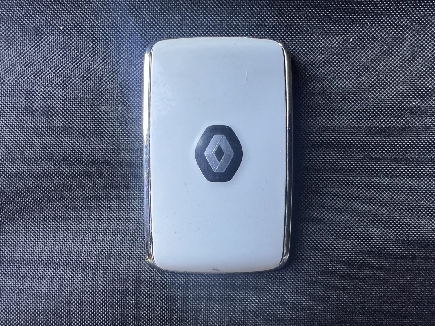 TALISMAN 1.6 TCE HYBRID.