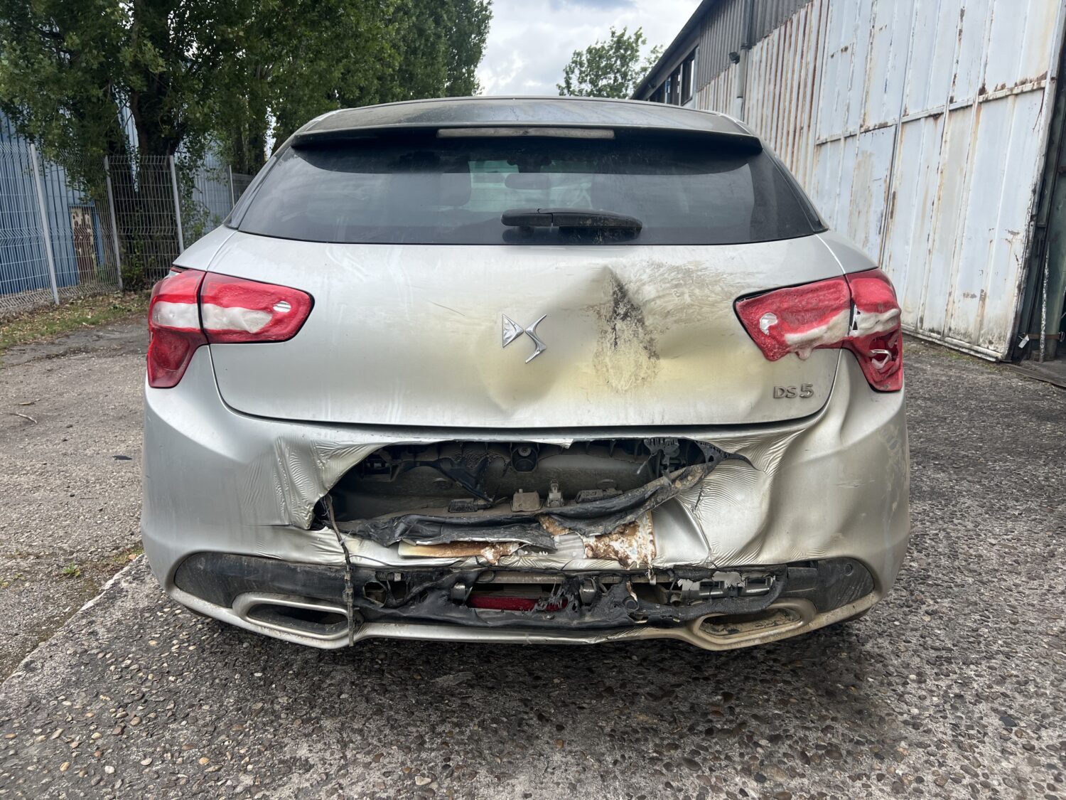 DS 5 1.6 BLUE HDI 120.