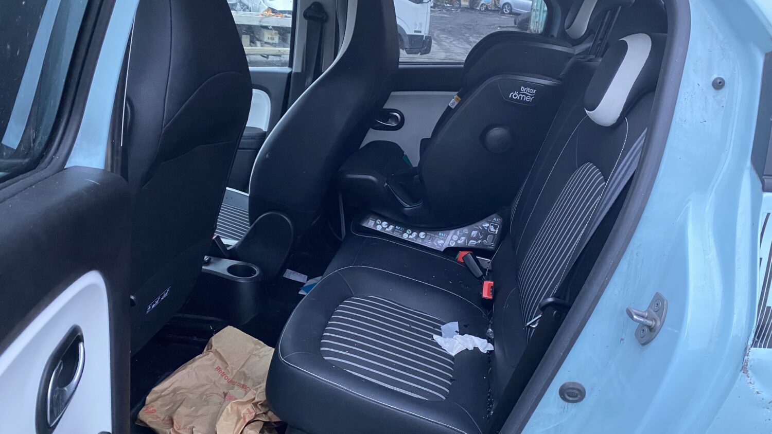 TWINGO 1.0 SCE 75