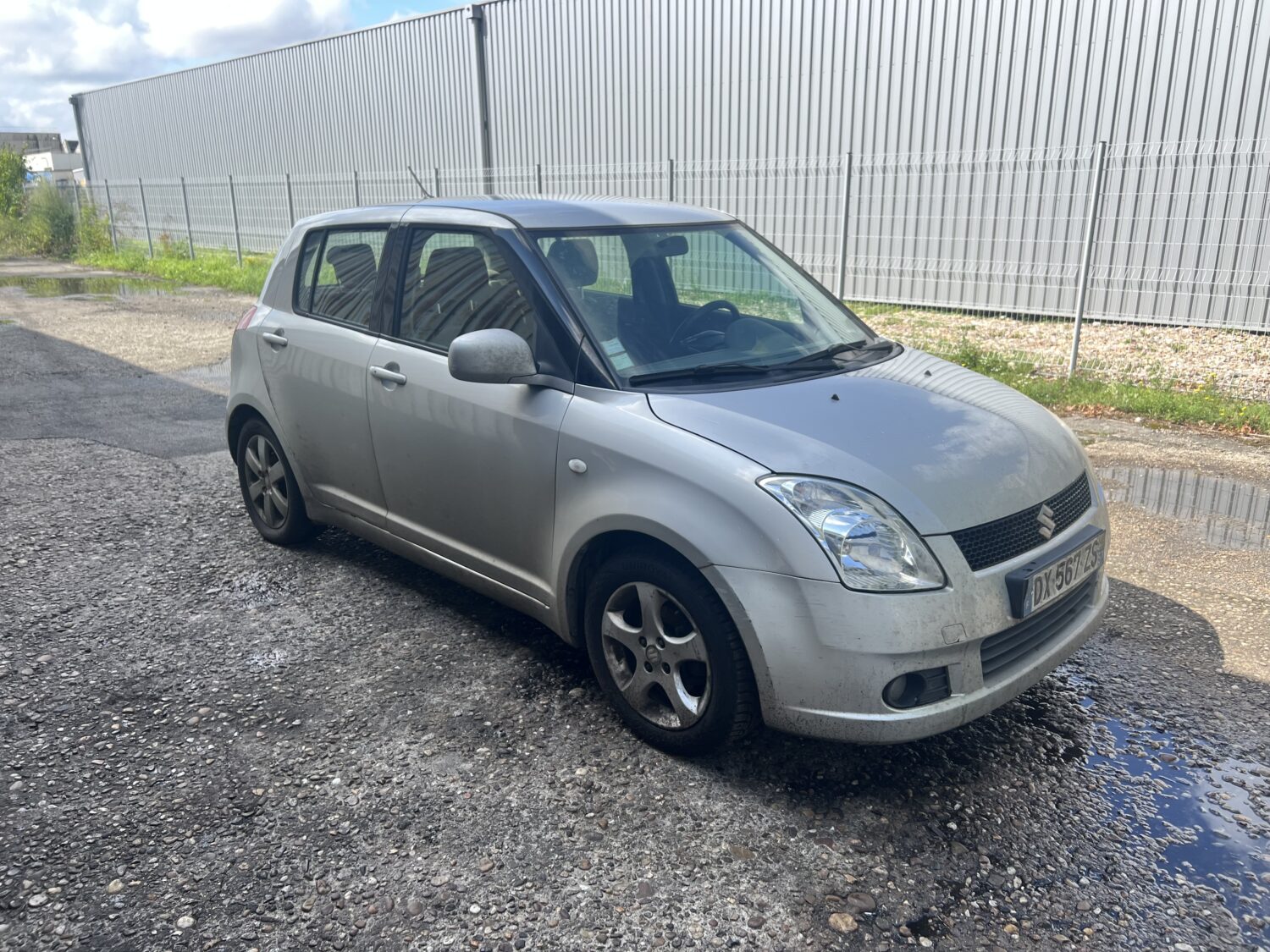 SWIFT 3 1.3 i 16V 90.
