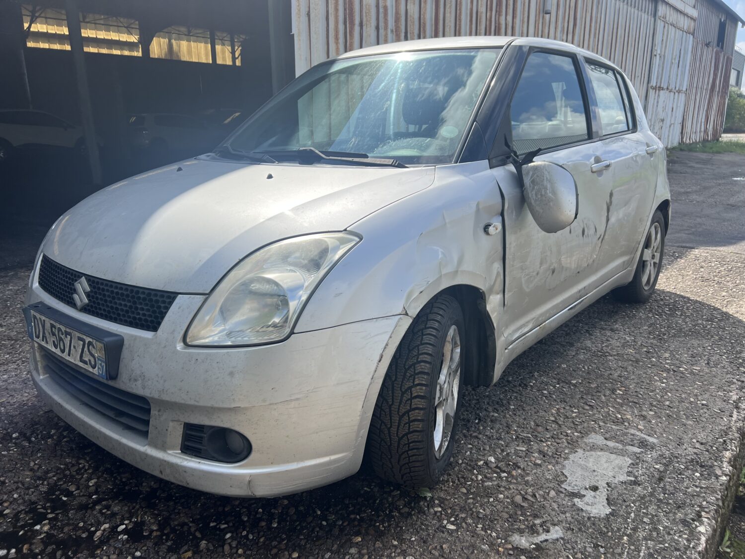 SWIFT 3 1.3 i 16V 90.