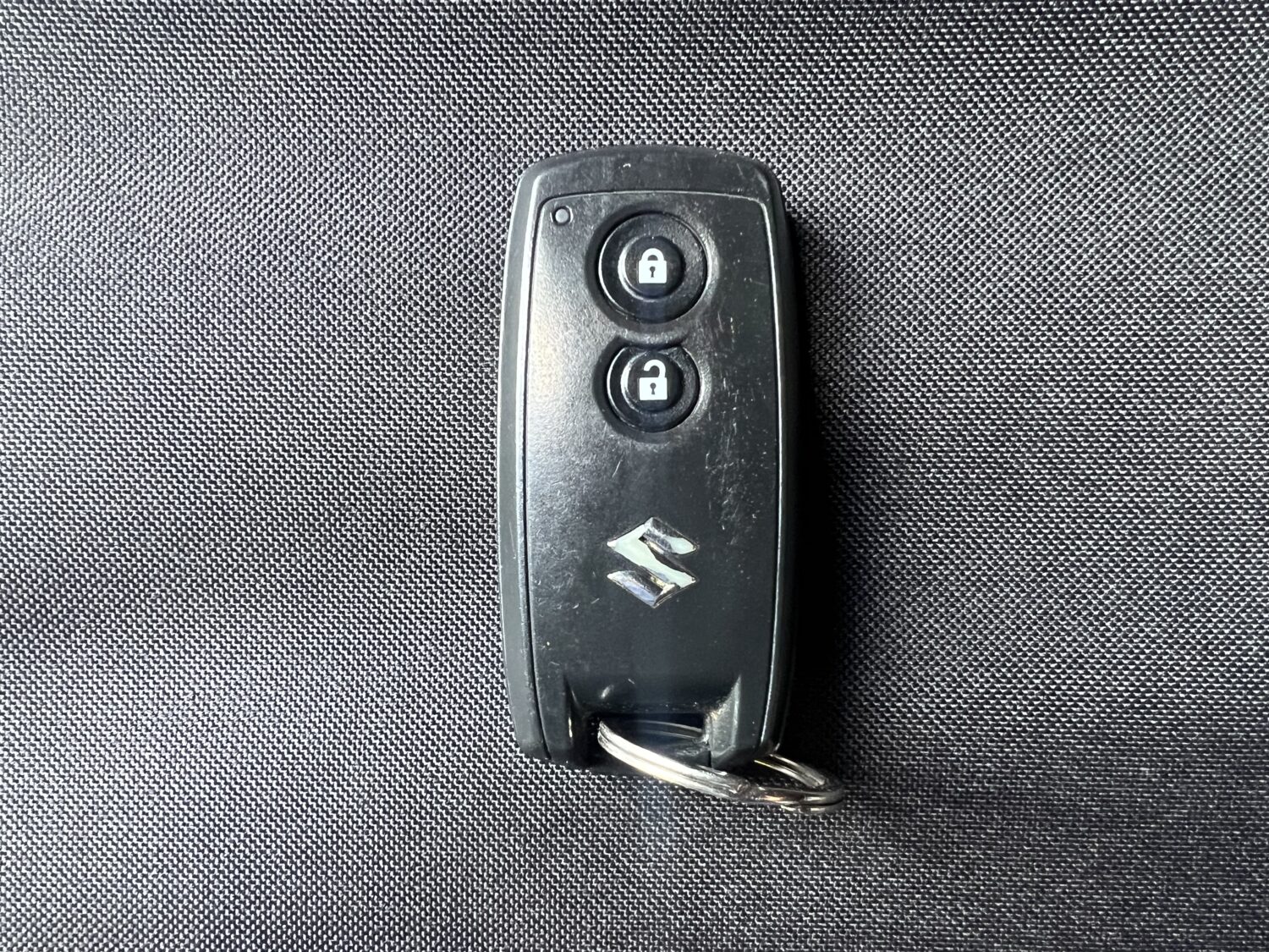 SWIFT 3 1.3 i 16V 90.