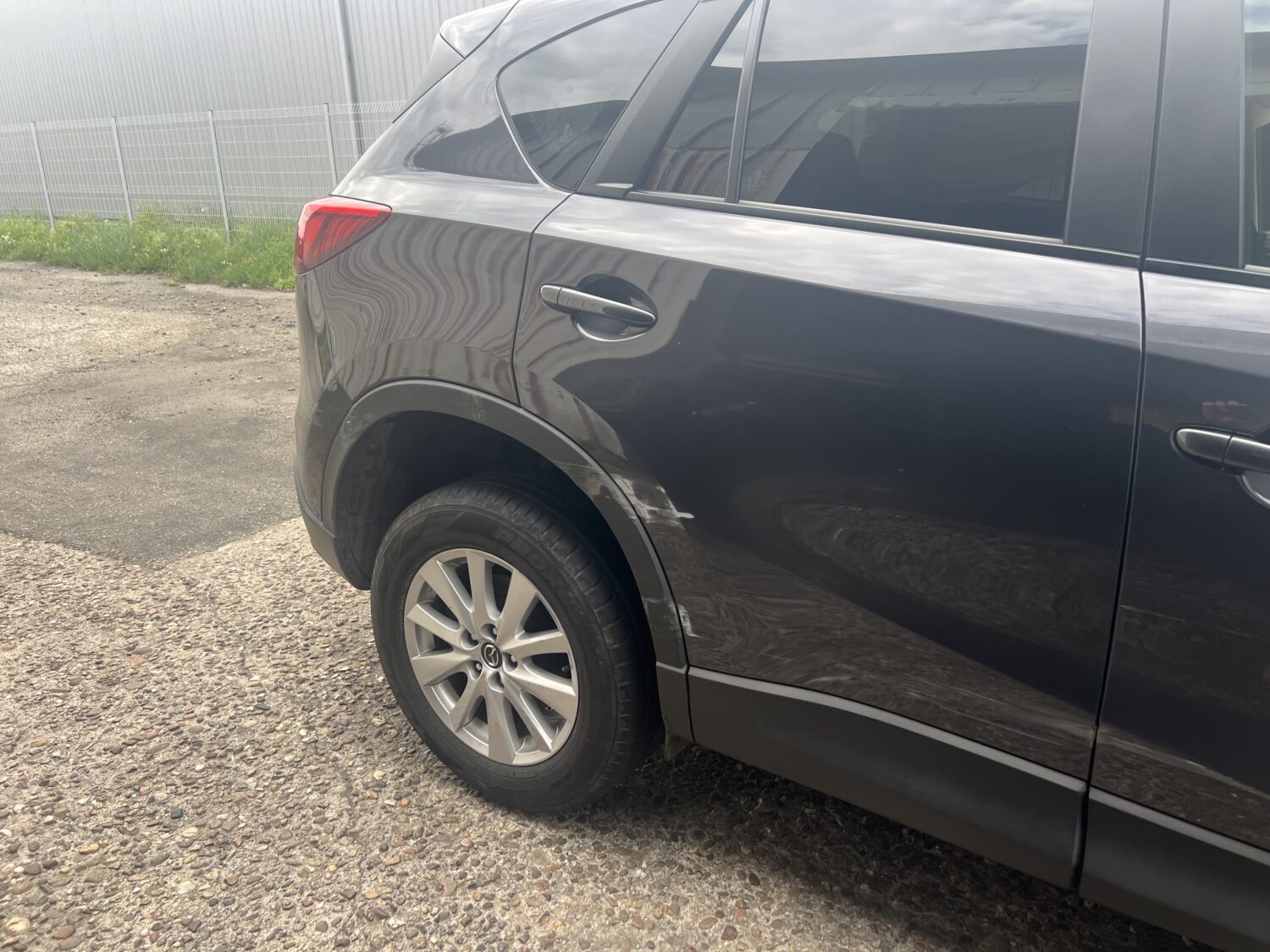CX 5 2.1 i 16V 165.
