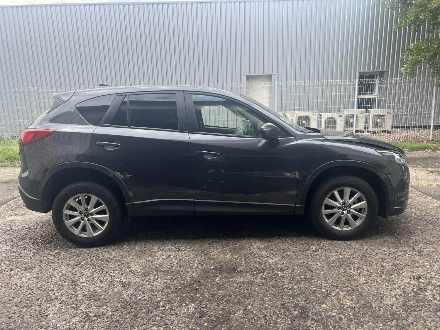 CX 5 2.1 i 16V 165.
