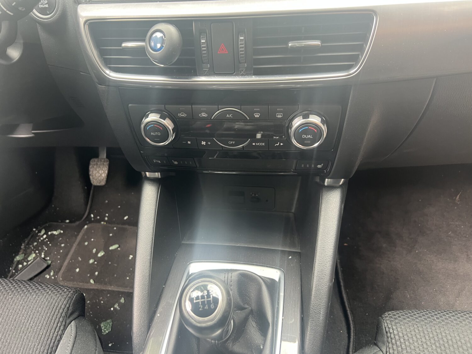 CX 5 2.1 i 16V 165.