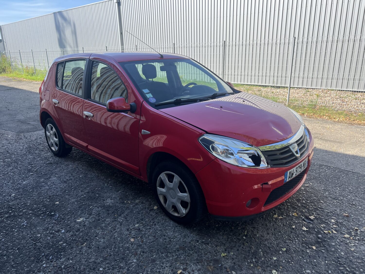 SANDERO 1.4 i / GPL 75.