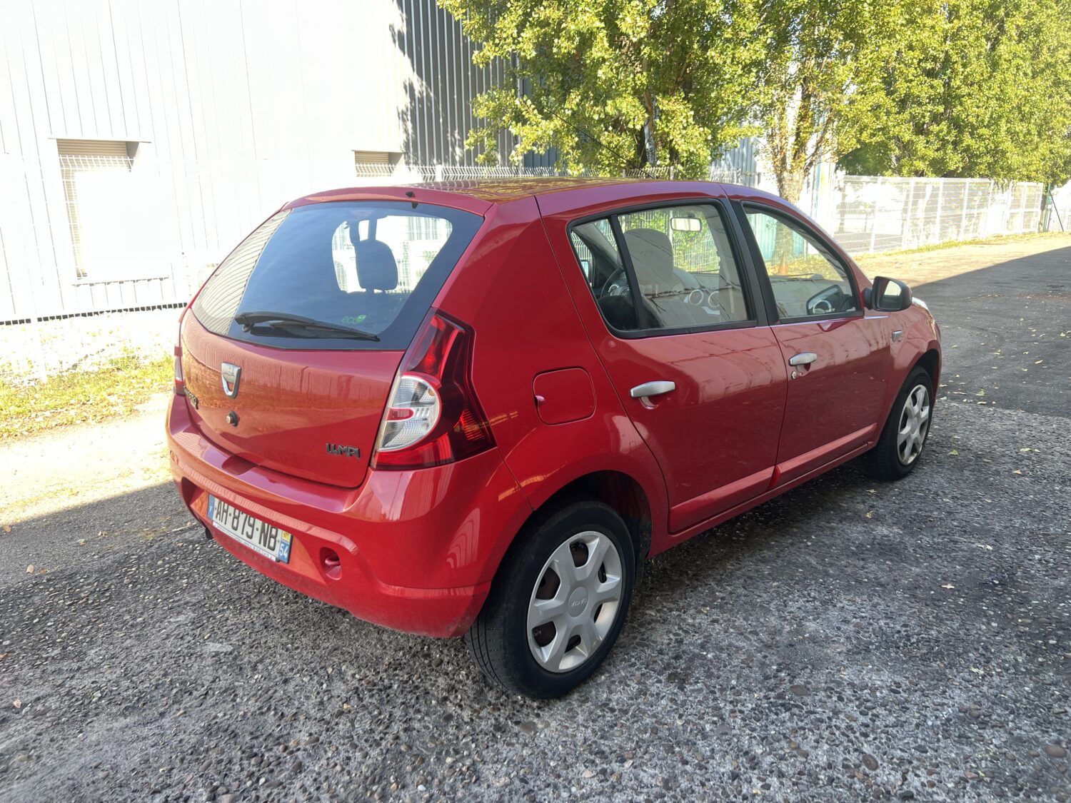 SANDERO 1.4 i / GPL 75.