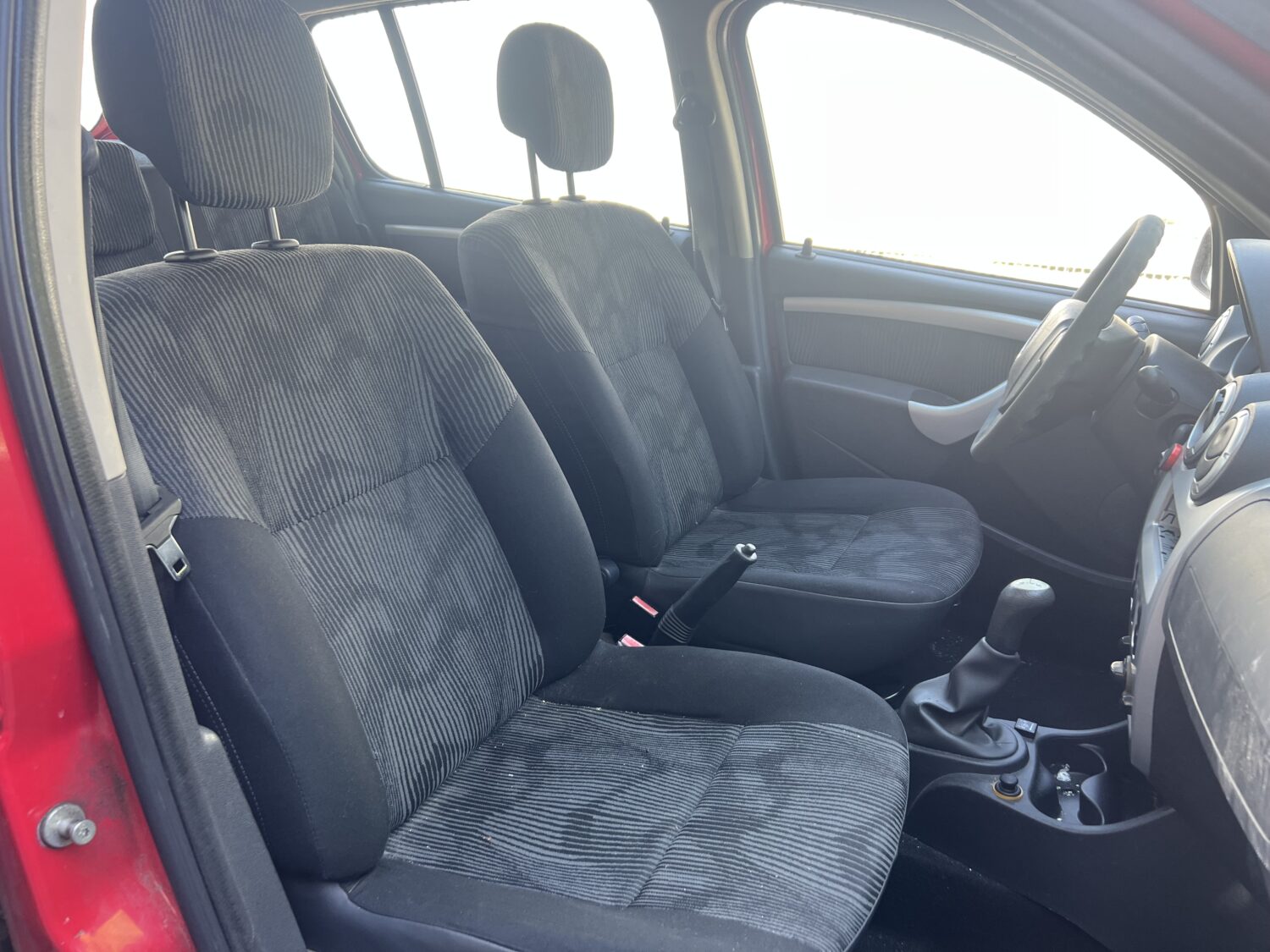 SANDERO 1.4 i / GPL 75.