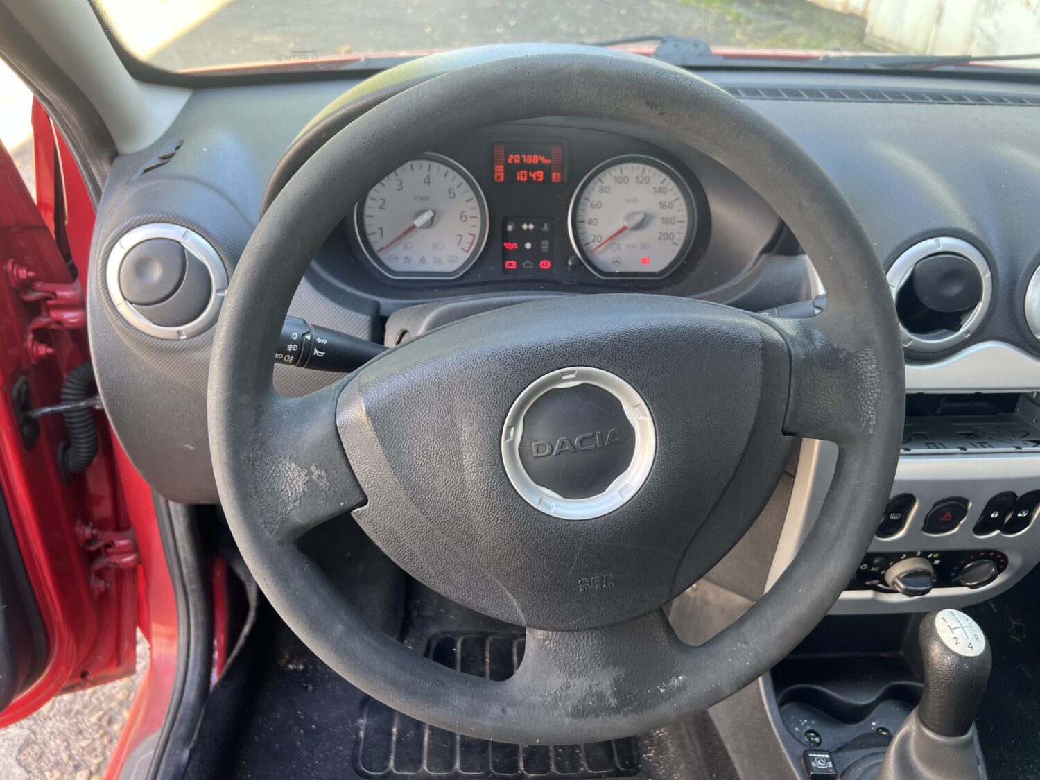 SANDERO 1.4 i / GPL 75.