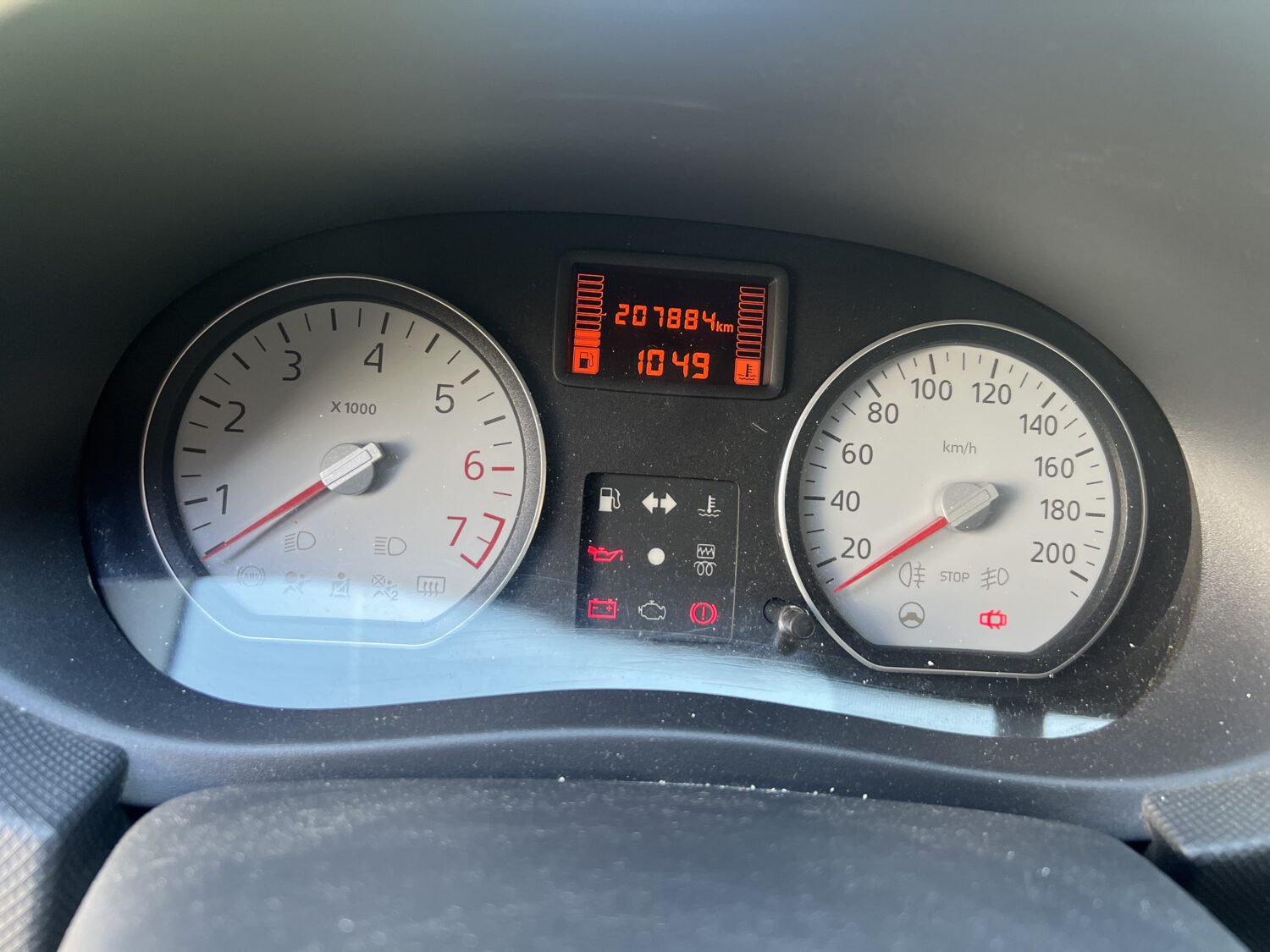 SANDERO 1.4 i / GPL 75.