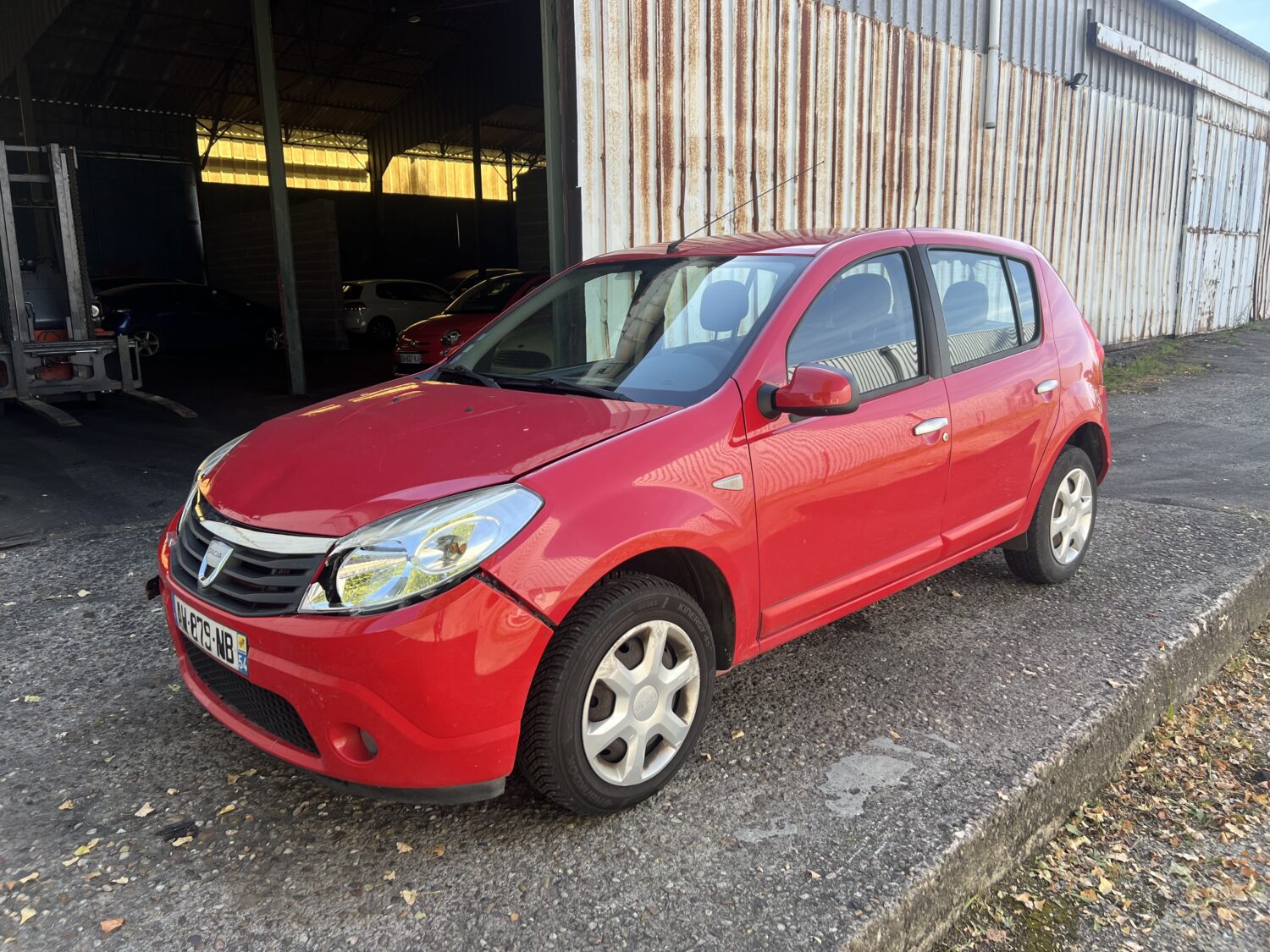 SANDERO 1.4 i / GPL 75.