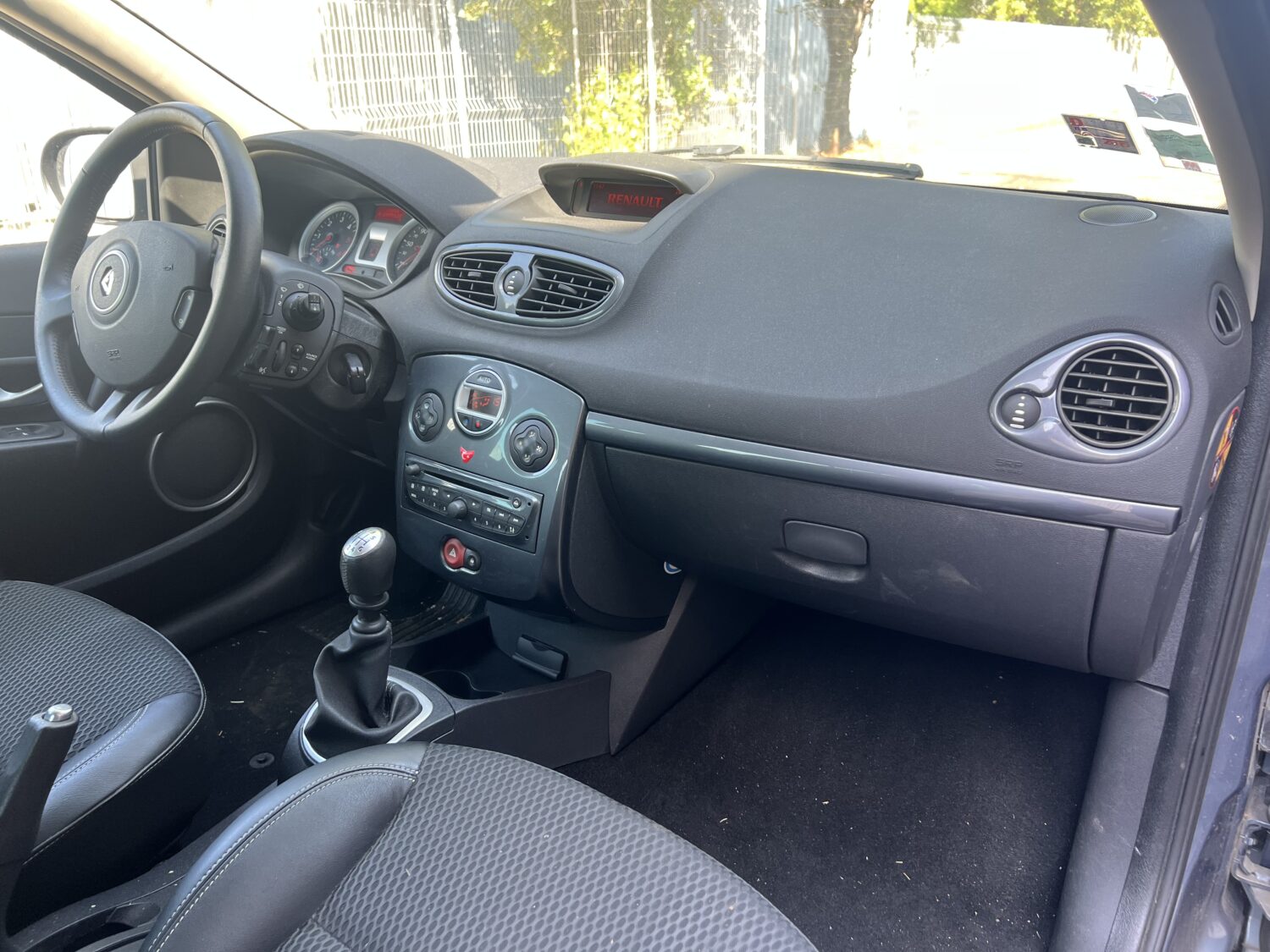 CLIO 3  1.5 DCI 105.