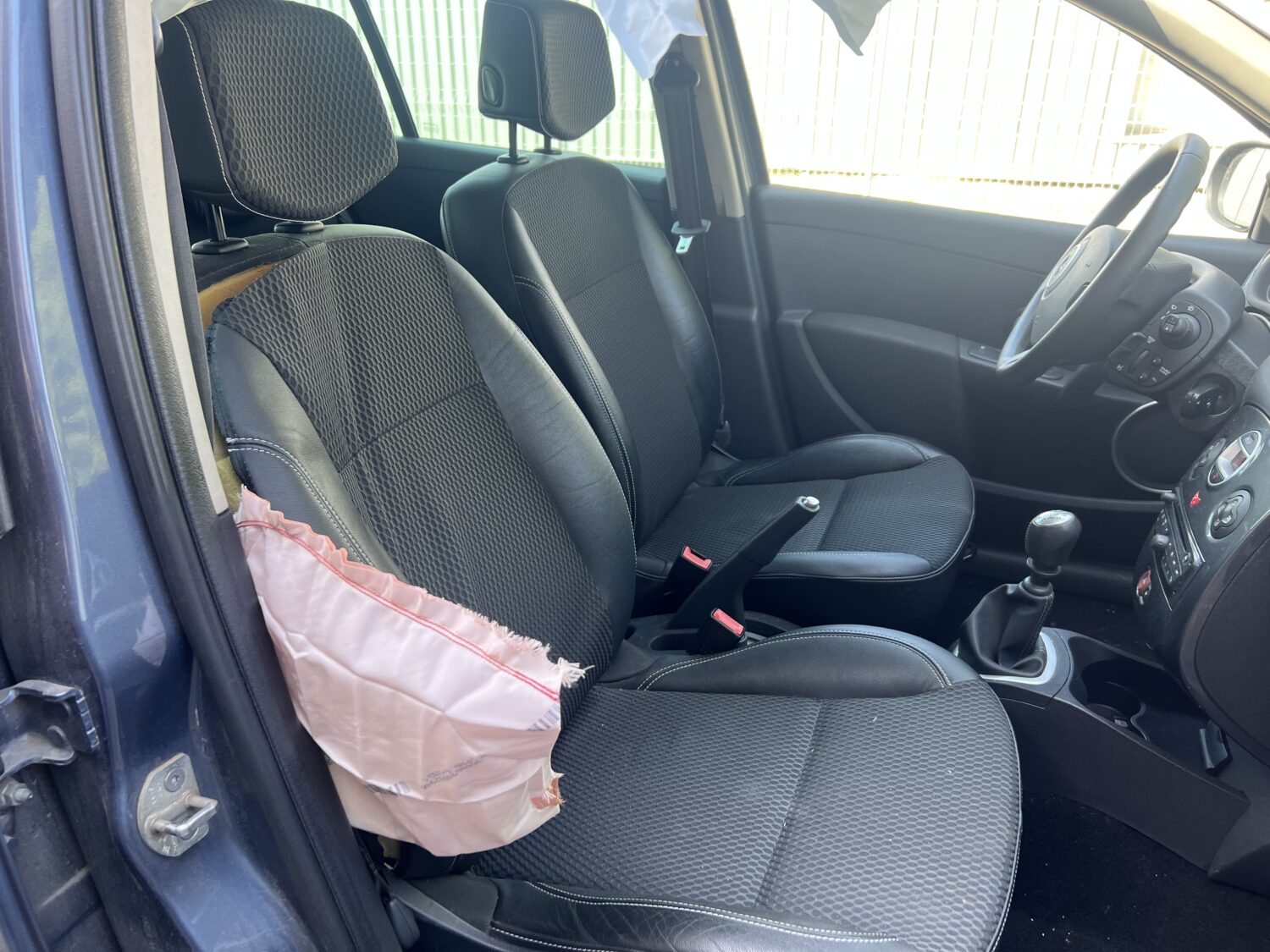 CLIO 3  1.5 DCI 105.