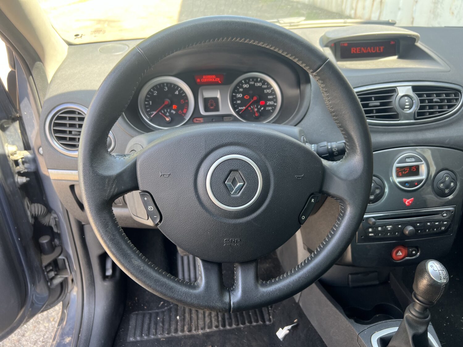 CLIO 3  1.5 DCI 105.