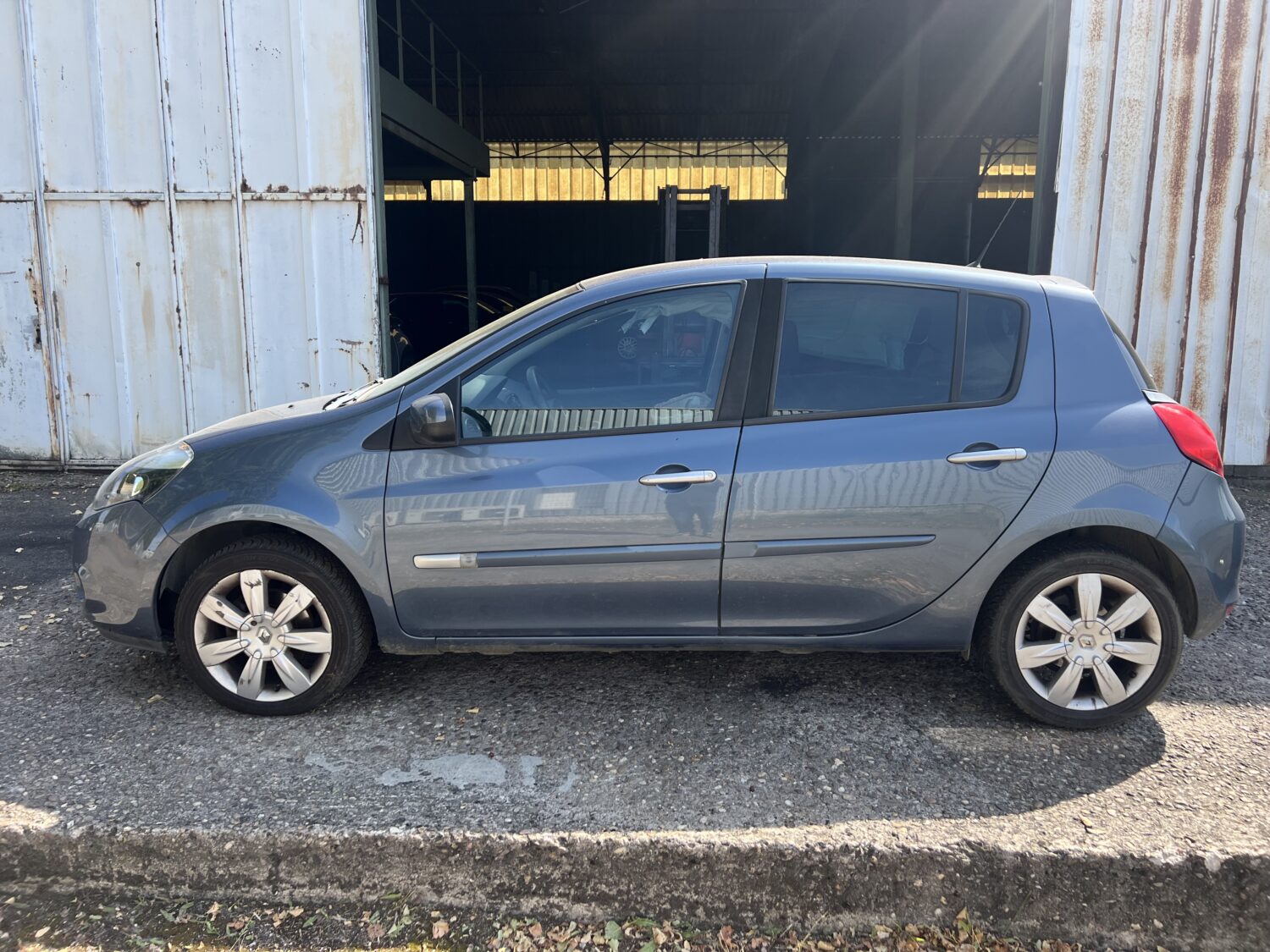 CLIO 3  1.5 DCI 105.