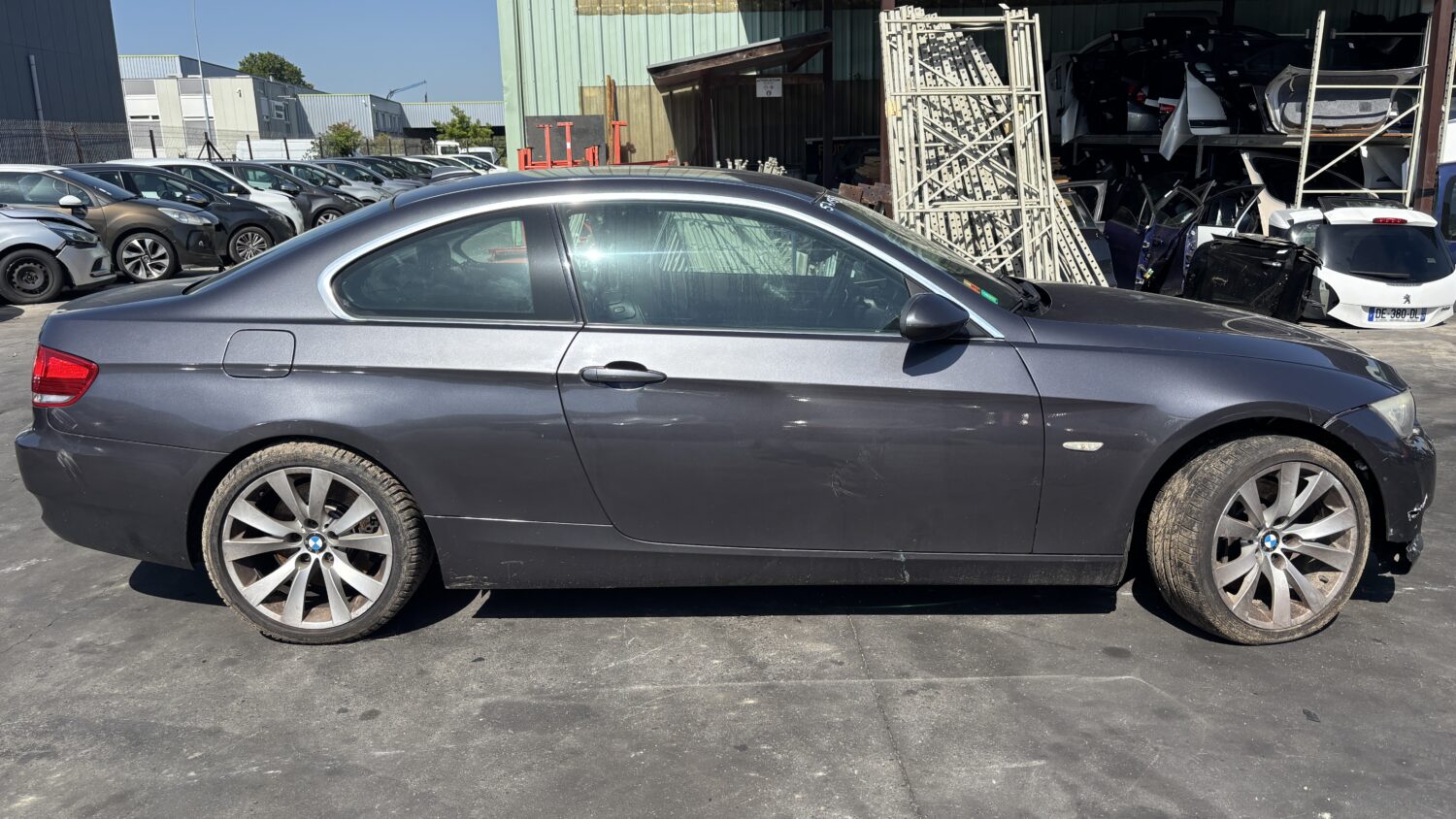 E92 330d 3.0 211