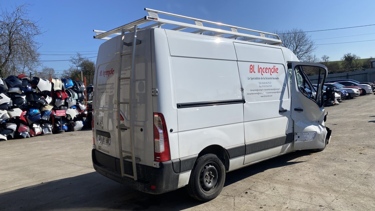 INTERSTAR 2.3 DCI 136
