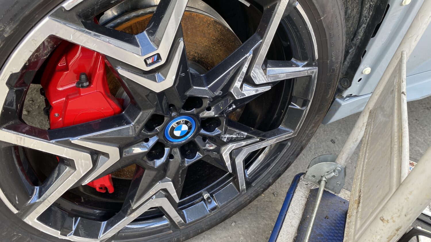 IX2 XDRIVE30 313
