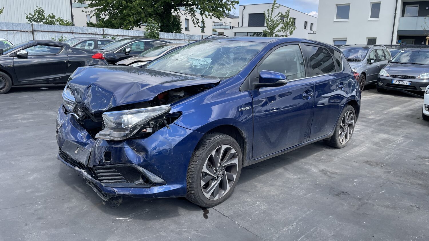 AURIS 1.8 HYBRID 100