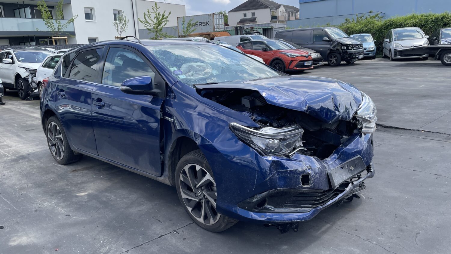 AURIS 1.8 HYBRID 100