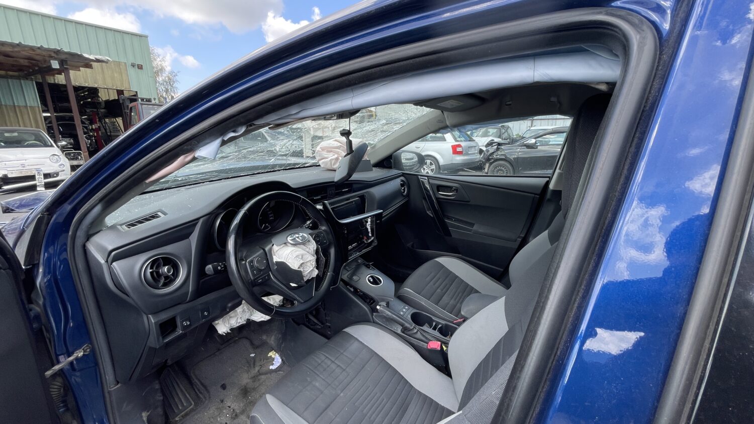 AURIS 1.8 HYBRID 100