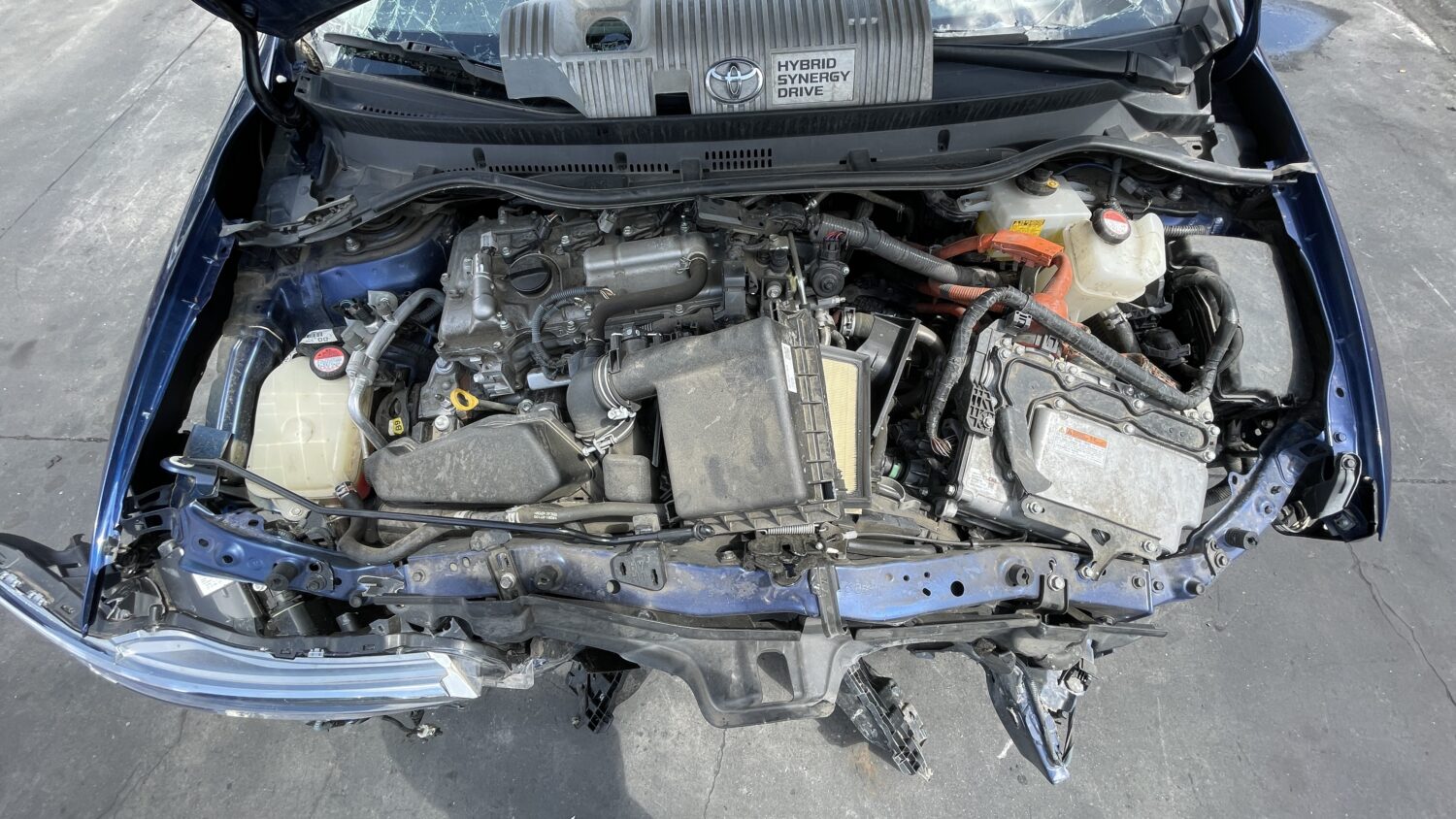 AURIS 1.8 HYBRID 100